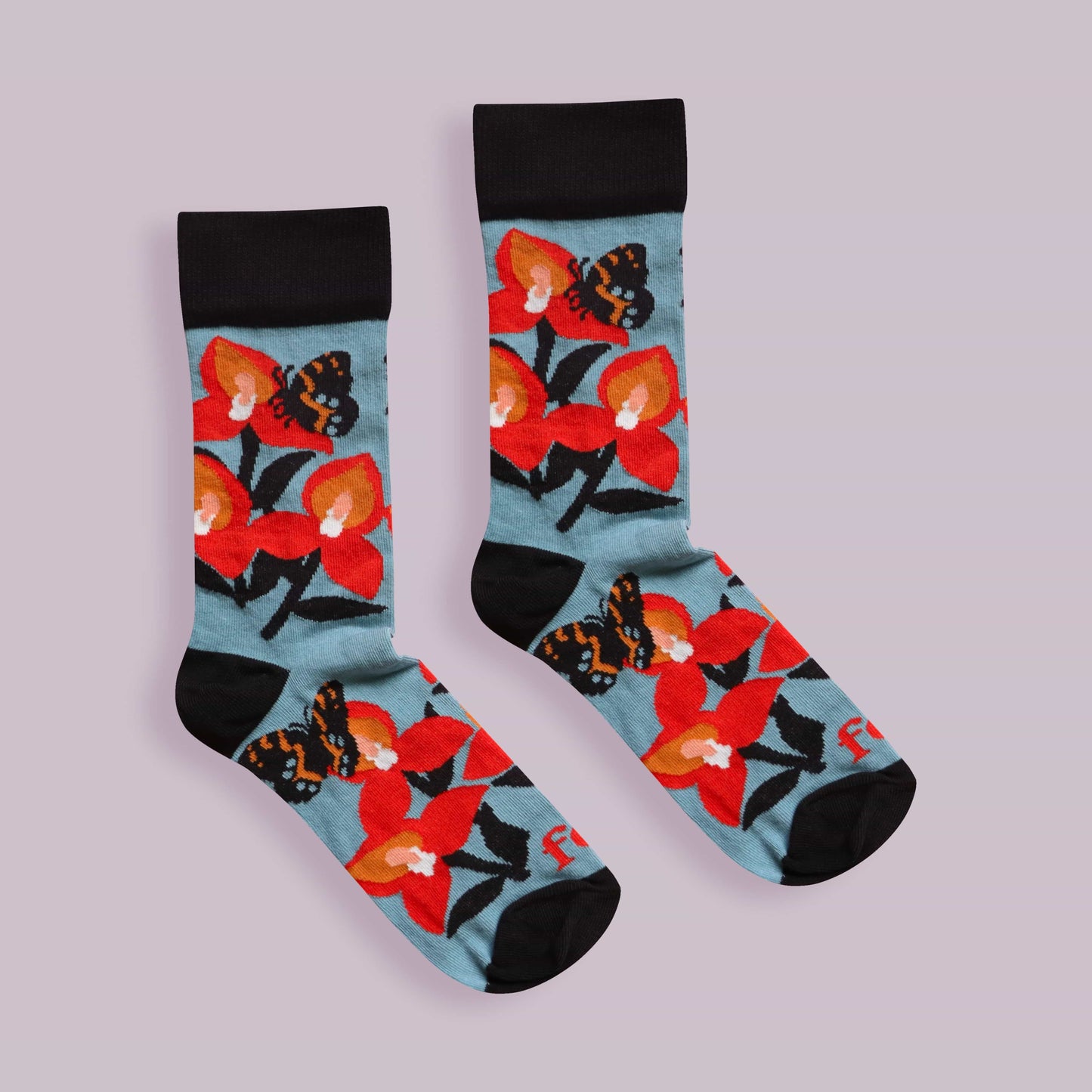 Disa and butterfly socks lilac background centered