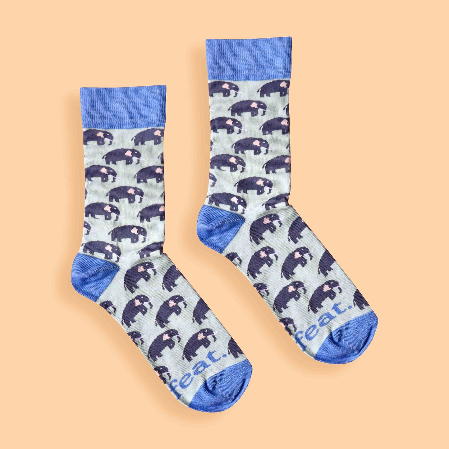 Men’s Elephants on Repeat socks | African Elephant socks