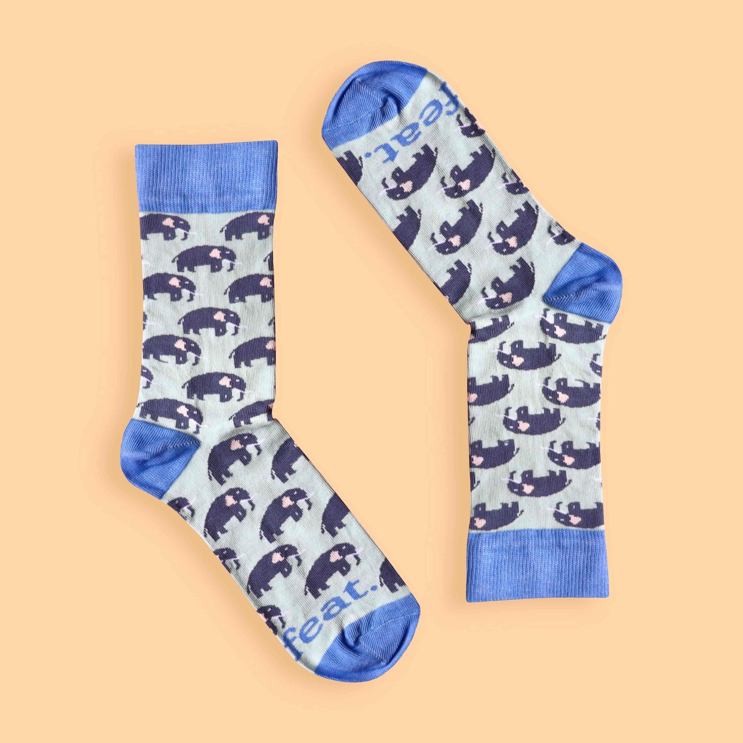 Men’s Elephants on Repeat socks | African Elephant socks