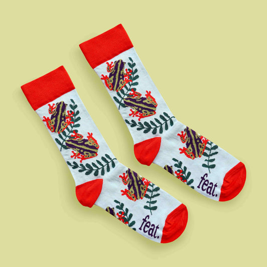 Reed frog socks lime background diagonal